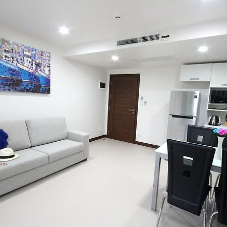 Karon Butterfly Apartment Phuket Exterior photo